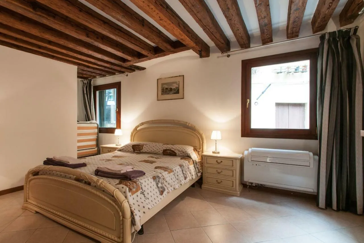 Appartamenti Ca'Giustinian Venice Apartment